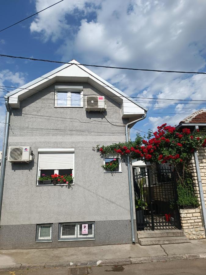 Fortress Apartments Ni Extérieur photo