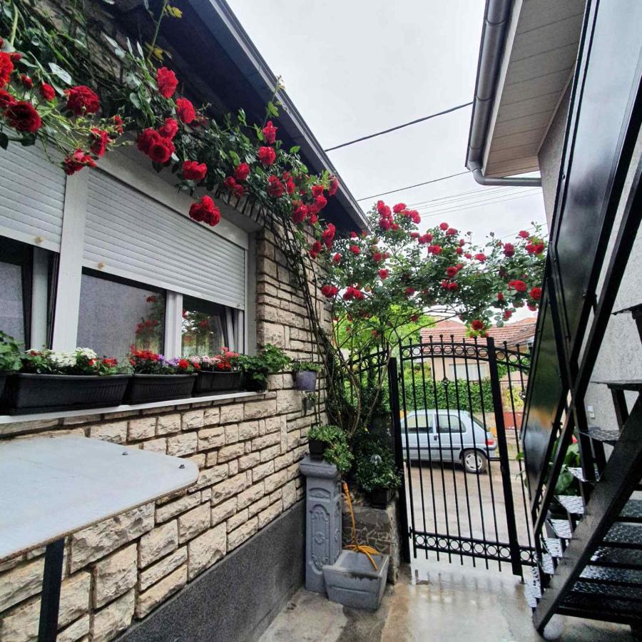 Fortress Apartments Ni Extérieur photo